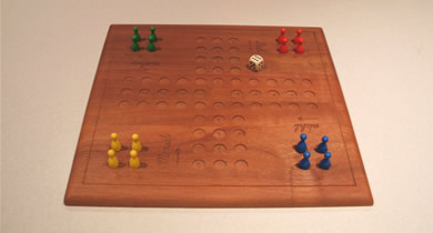 Hochwertiges Brettspiel Holzwerkstoffe